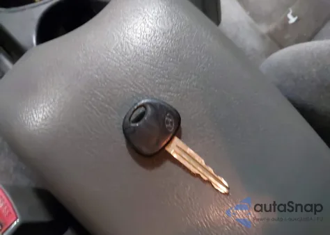 2003 Hyundai Santa Fe Gls/Lx from USA, damaged, VIN KM8SC13E33U523633